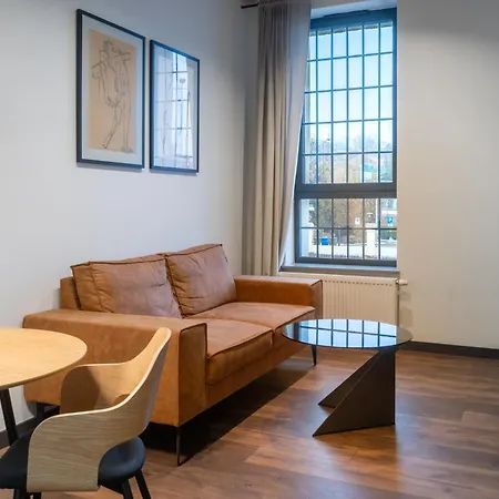 Apartment Modern By Bookinghost