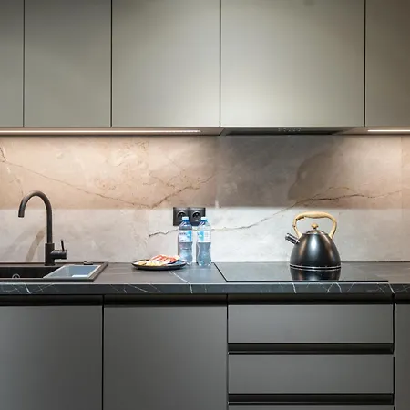 Modern By Bookinghost *