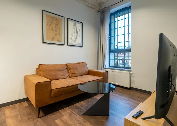 Modern By Bookinghost Apartman *