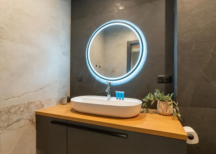 Апартаменты Modern By Bookinghost *