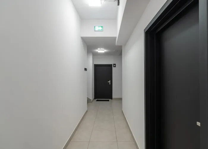 Modern By Bookinghost Apartman *