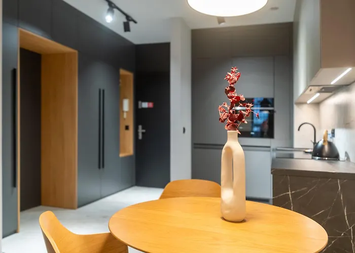 Modern By Bookinghost * Бельско-Бяла